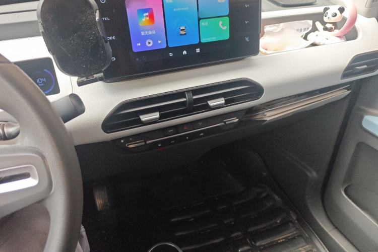 Used Geely Galaxy Panda 2023 Panda Mini 120km Cute Bear
