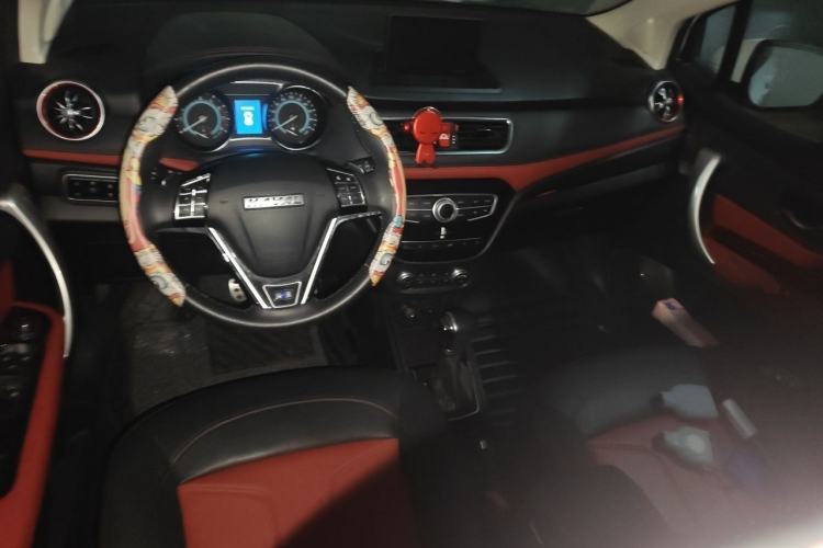 Used Haval H1 2016 Revised Version Blue Badge 1.5L AMT Luxury Edition
