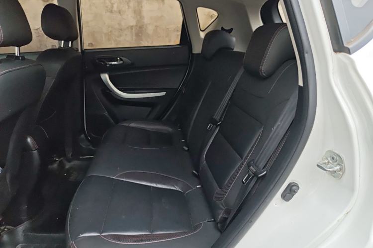 Used CHANGAN CS35 2016 1.6L Manual Luxury Model China V Standard