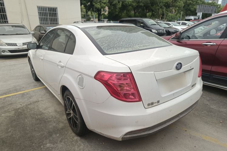 Used Bestune B50 2013 1.6L manual luxury version
