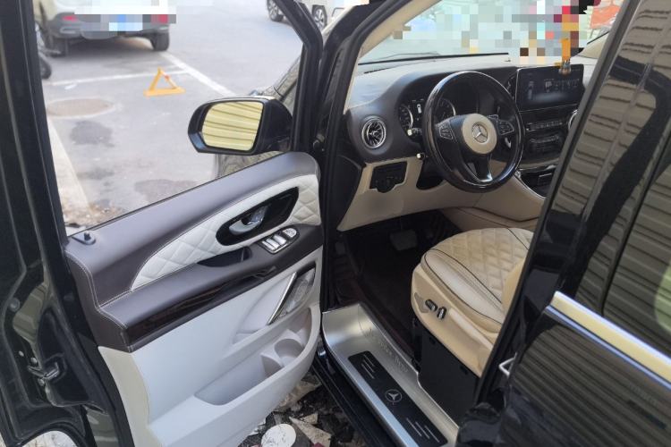 Used Mercedes-Benz Vito 2020 2.0T Elite Version 7 Seats
