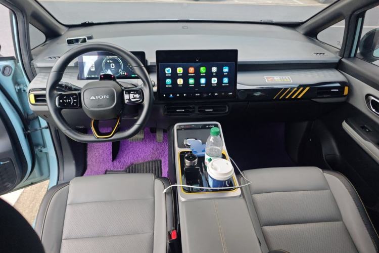 Used AION Y 2021 70 Tech Vitality Edition Center Console