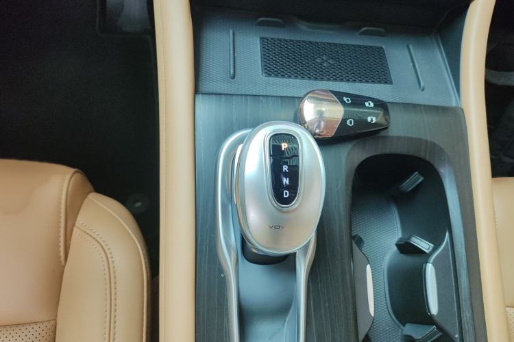 Used VOYAH Dream 2024 PHEV Extended-Range Premium Edition