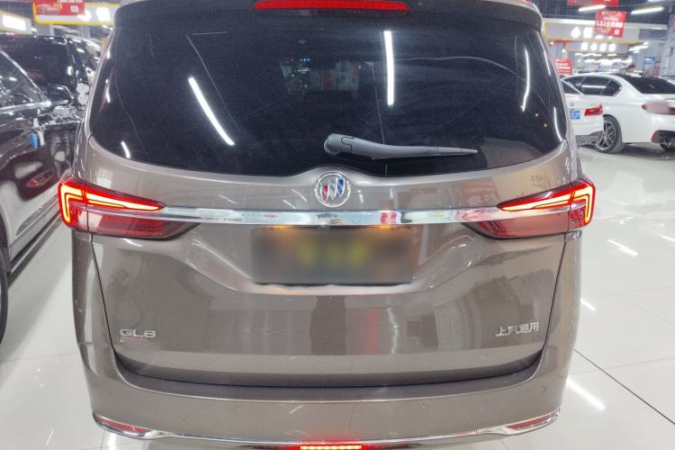 Used Buick GL8 2023 Facelifted Land Cruiser Executive Luxury Version
