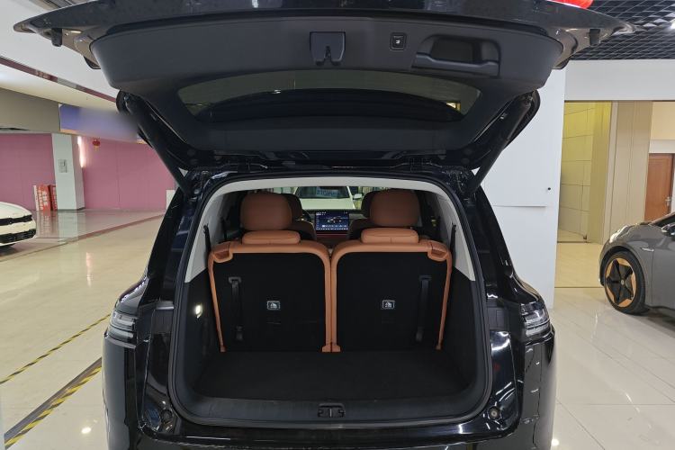 Used Leapmotor C16 2024 Pure Electric 520 Deluxe Edition Trunk