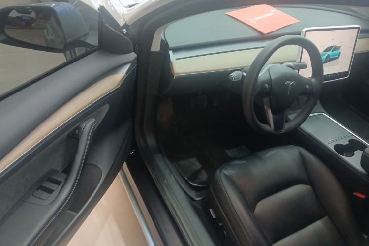 Used Tesla Model 3 2022 Rear-Wheel-Drive Version
