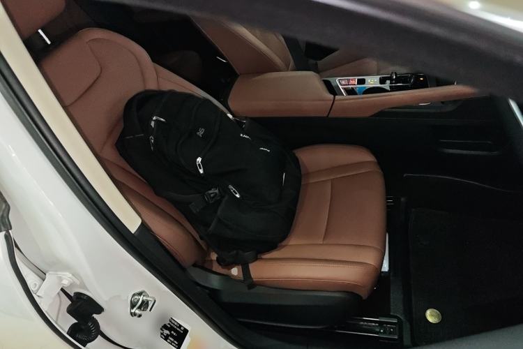 Used Bestune B70 2024 Dragon Edition 1.5T Leading Model
