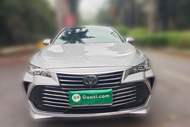 Used Toyota Avalon 2019 2.5L Touring Premium Version China VI Standard

