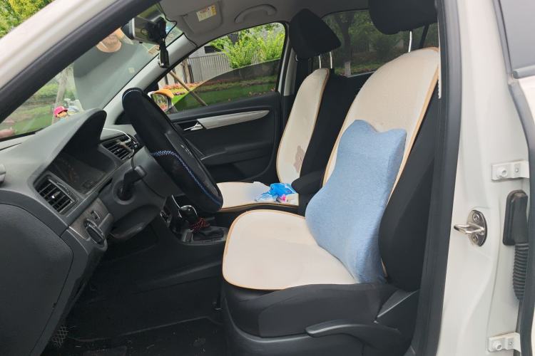 Used Volkswagen Lavida 2013 Revised Classic 1.6L Automatic Fashion Edition
