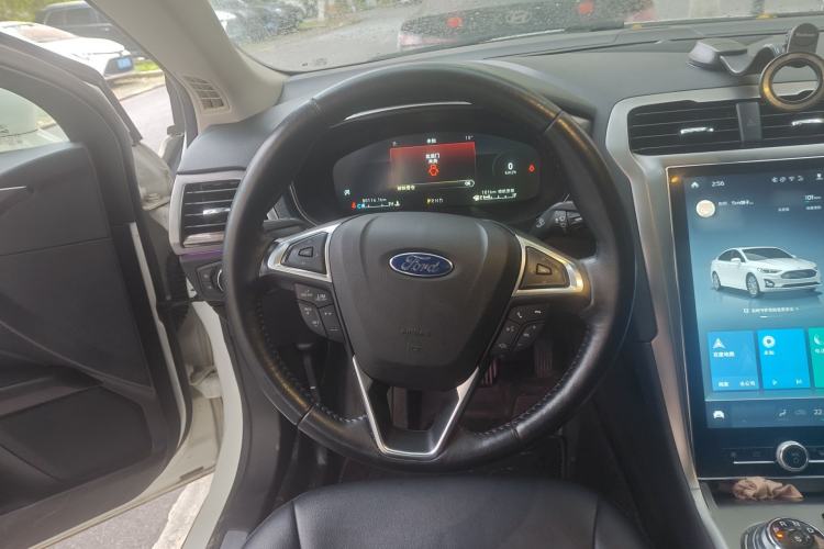 Used Ford Mondeo 2020 EcoBoost 180 Stylish Model Steering Wheel