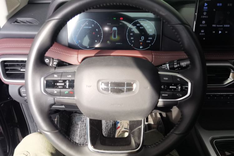 Used Geely Auto Haoyue 2022 1.8TD DCT Luxury 7-Seater