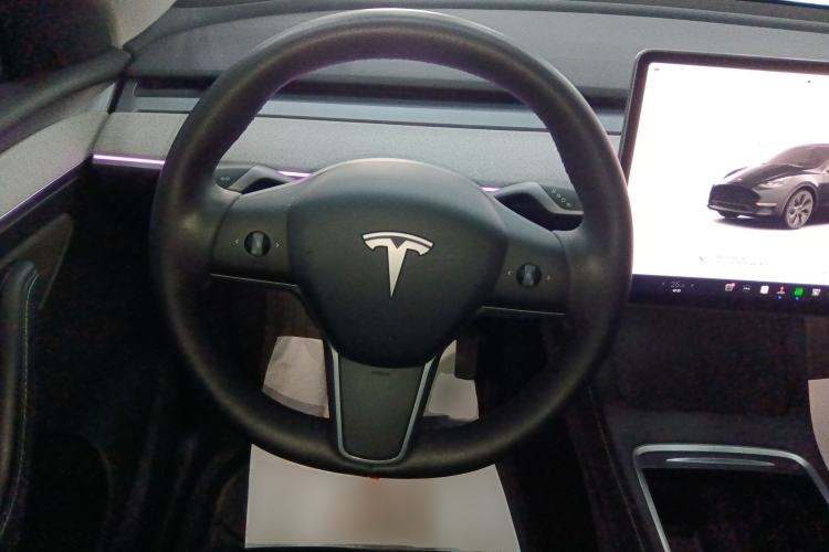Used Tesla Model Y 2023 Rear-Wheel-Drive Version Steering Wheel