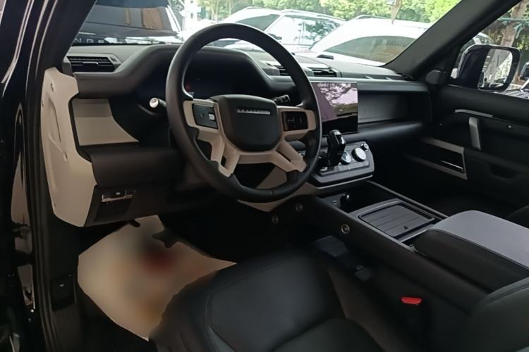Used Land Rover Defender 2023 Facelift 90 2.0T P300 X-DYNAMIC HSE
