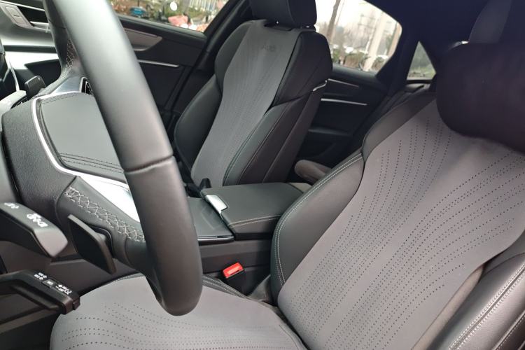 Used Audi A6L 2024 40 TFSI Luxury Dynamic Edition Left Front Seat