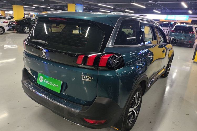 Used Peugeot 5008 2017 380THP 7-Seater Elite Edition
