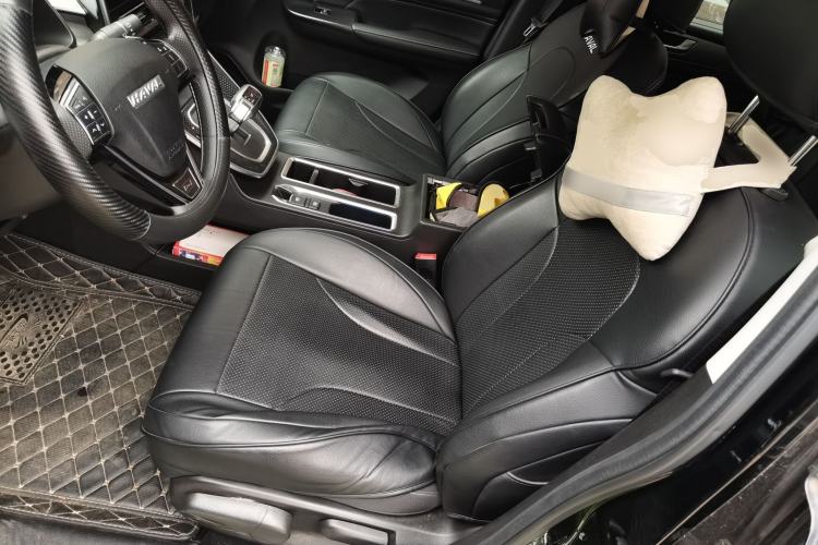 Used Haval M6 2021 PLUS 1.5T DCT Elite Smart Connectivity Model
