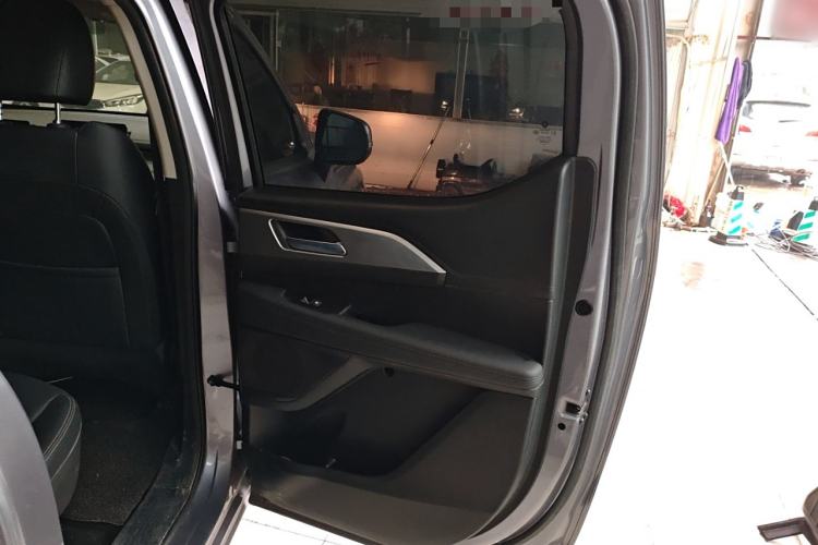 Used Great Wall King Kong Poer 2024 2.0T Automatic 8AT Gasoline Two-Wheel-Drive Elite Version with Flat Bed
