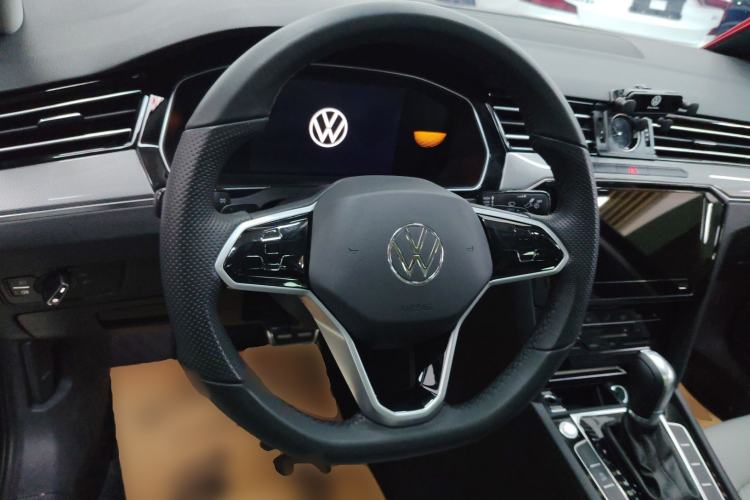 Used Volkswagen Magotan 2025 Zhongxiang Model 280TSI DSG Luxury Version
