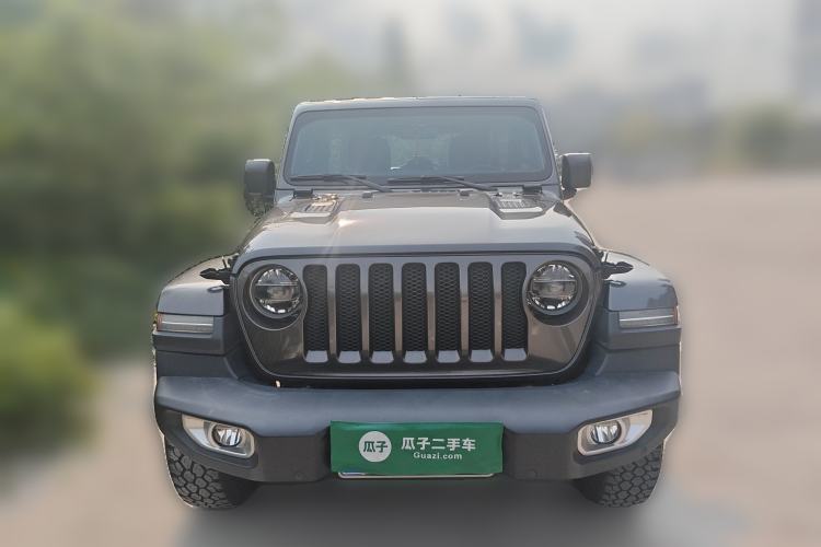 Used Jeep Wrangler 2018 2.0T Sahara Four-Door Edition
