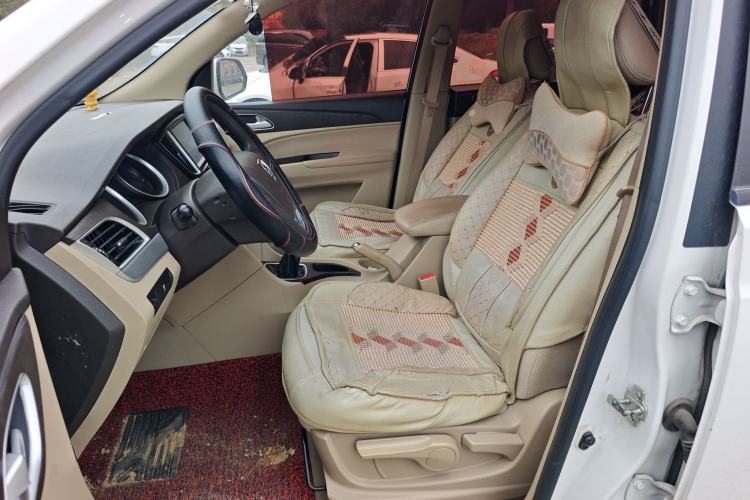 Used Baojun 730 2016 1.5L Manual Standard Version 7 Seats
