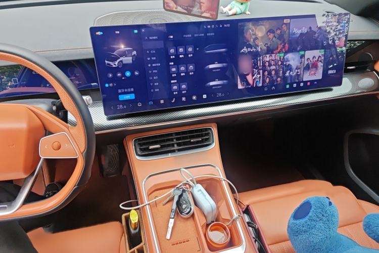 Used NETA L 2024 Extended-Range 310 Flash-Charge Red Edition
