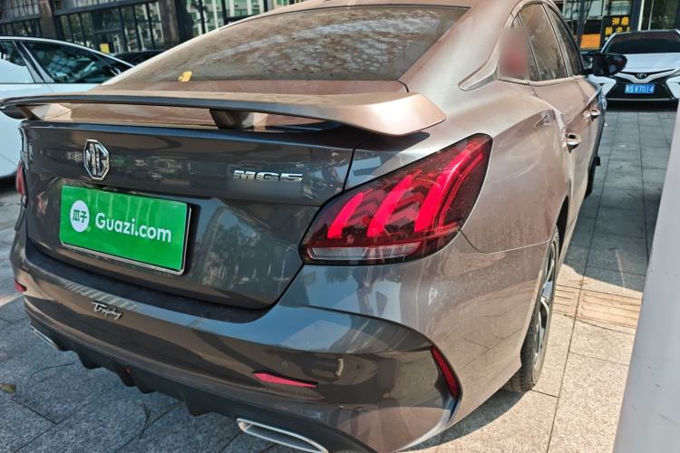 Used MG 5 2021 180 DVVT Manual Youth Luxury Edition
