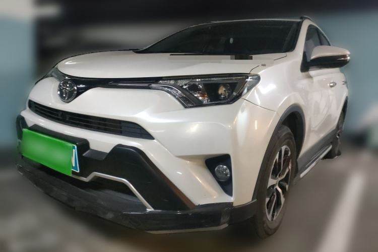 Used Toyota RAV4 2016 2.0L CVT Two-Wheel Drive Comfort Edition China V Standard