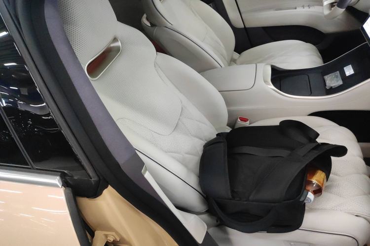 Used Avatr 11 2024 700 Three-Laser Four-Wheel Drive Recommended Version