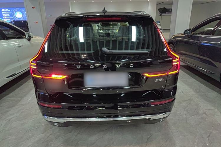 Used Volvo XC60 2026 B5 4x4 Smart Luxury Edition Rear