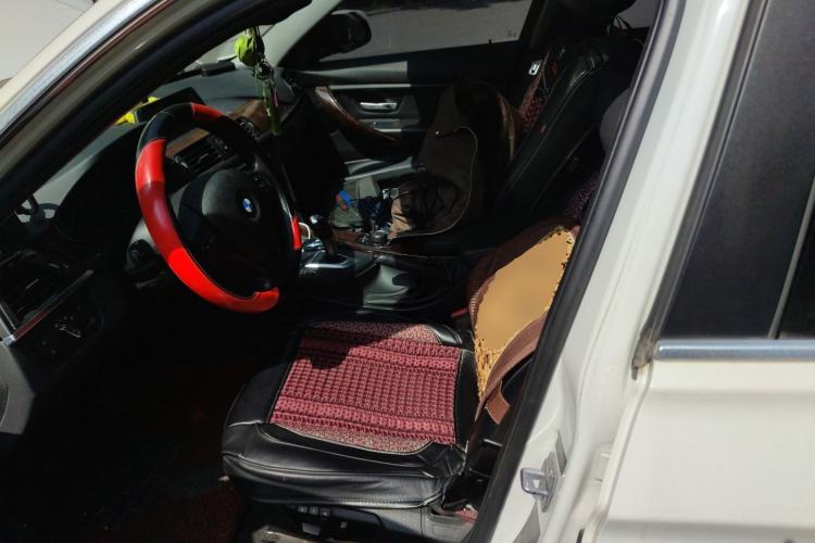 Used BMW 3 Series 2013 320Li Fashion Model
