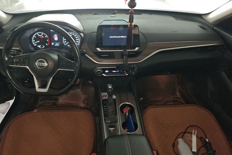 Used Nissan Teana 2021 2.0L XL Comfort Edition Center Console