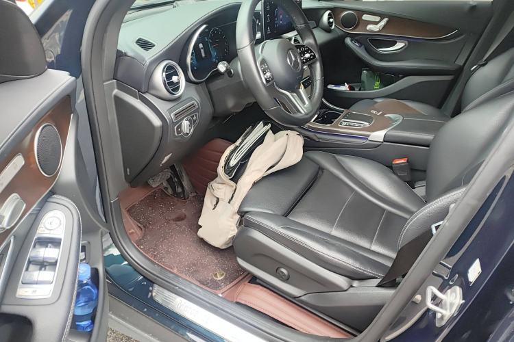 Used Mercedes-Benz GLC 2020 Facelift GLC 260 L 4MATIC Luxury Edition Driver Seat