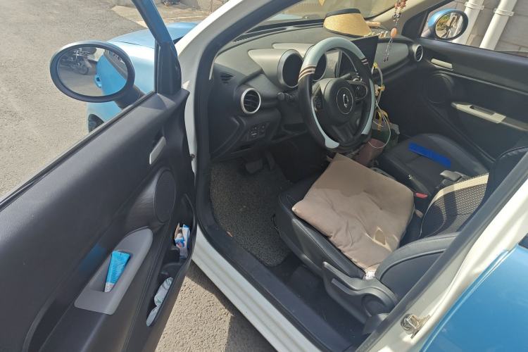 Used ORA Black Cat 2019 351 km Family Edition Driver Seat