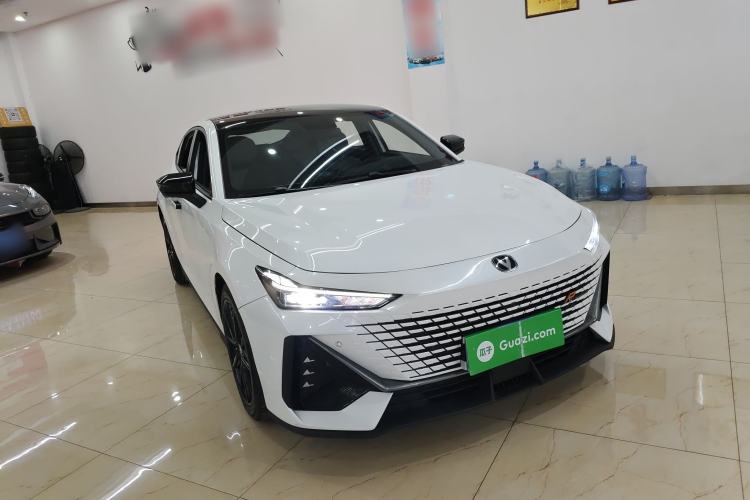 Used Changan UNI-V 2022 1.5T Prestige Version