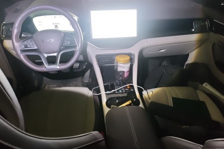 Used BYD Song PLUS New Energy 2024 Honor Edition EV 520km Flagship Model
