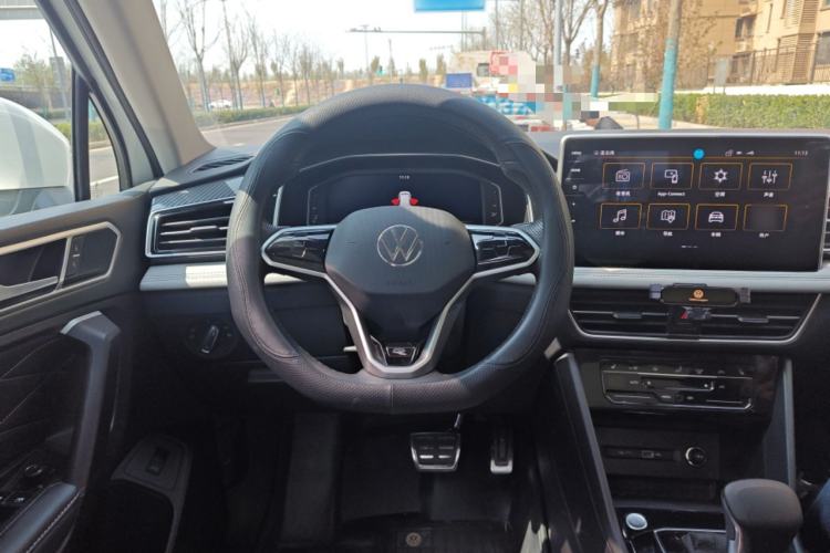 Used Volkswagen Tiguan L 2023 Restyled 330TSI Automatic Two-Wheel Drive R-Line Enhanced Comfort Version Steering Wheel