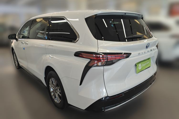 Used Toyota SIENNA 2021 2.5L Hybrid Luxury Edition Rear Left 45 Deg