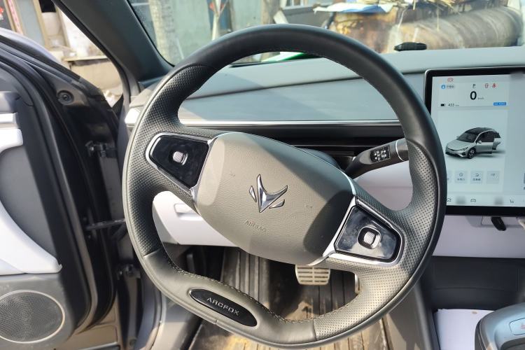 Used ARCFOX Alpha T5 2024 520 MAX Steering Wheel