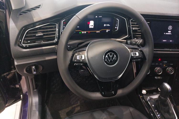 Used Volkswagen T-ROC 2021 280TSI DSG Two-Wheel Drive Comfort Connect Edition
