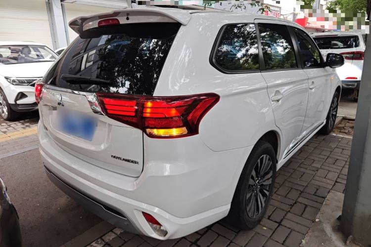 Used Mitsubishi Outlander 2021 Revised Version 2.0L Two-Wheel Drive Comfort Edition 5 Seats