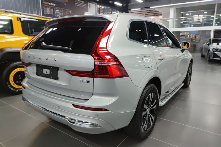 Used Volvo XC60 2023 B5 4x4 Smart Luxury Edition