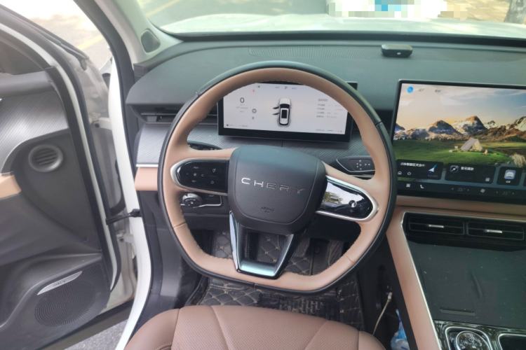 Used Chery Tiggo 8 L 2024 2.0T Two-Wheel Drive Luxury Edition 5 Seats
