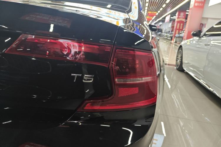 Used Volvo S90 2017 T5 Zhiyuan Edition