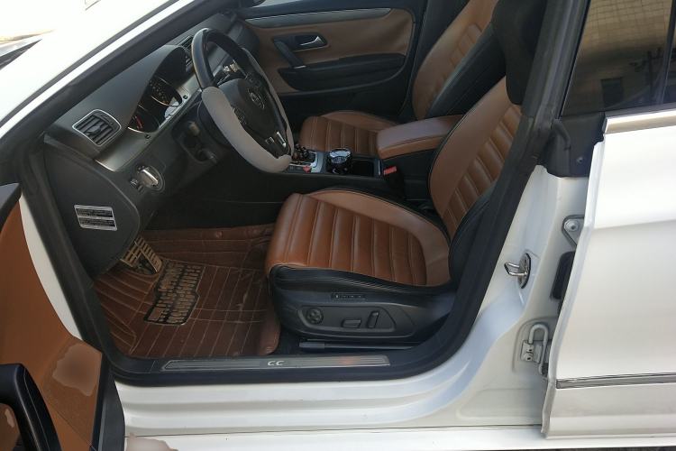 Used Volkswagen FAW-Volkswagen CC 2013 1.8TSI Luxury Model
