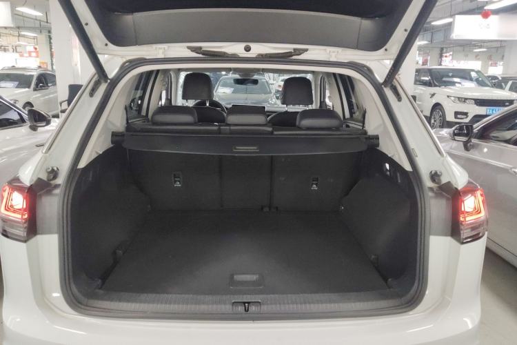 Used Volkswagen Tayron 2023 280TSI Two-Wheel-Drive Luxury Plus Advanced Version
