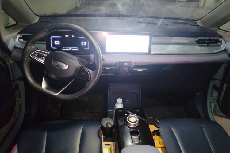 Used Geometry E Firefly 2022 401 km Linglong Tiger 5 Seats