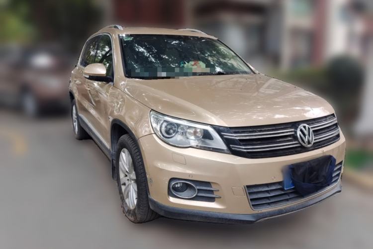 Used Volkswagen Tiguan 2012 2.0 TSI Automatic All-Wheel Drive Flagship Edition Front Right 45 Deg