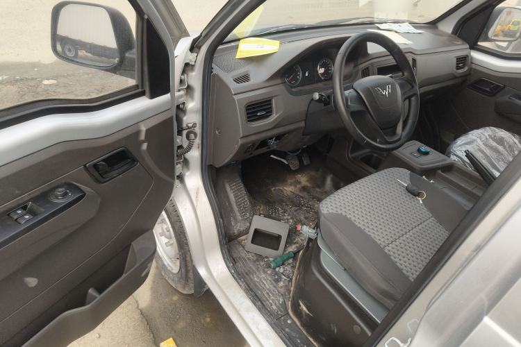 Used Wuling Rongguang New Truck EV 2023 Container Truck Single Row Single Layer Side-Opening Door