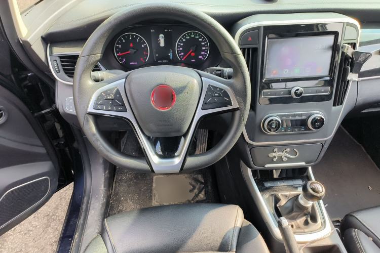 Used BYD Song MAX 2017 1.5T Manual Smart Connect Luxury 7-Seater
