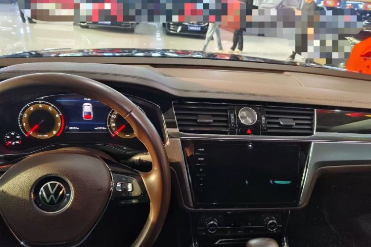 Used Volkswagen Phideon 2021 380TSI Luxury Edition Interior 2